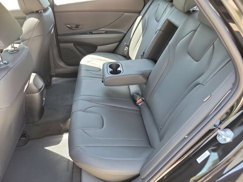New 2026 Hyundai Elantra SEL Sport FWD image 27