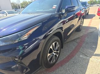 Used 2025 Toyota Highlander XLE video 1