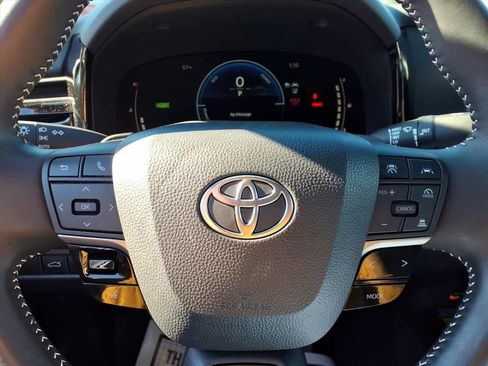 Certified 2025 Toyota Camry SE image 20