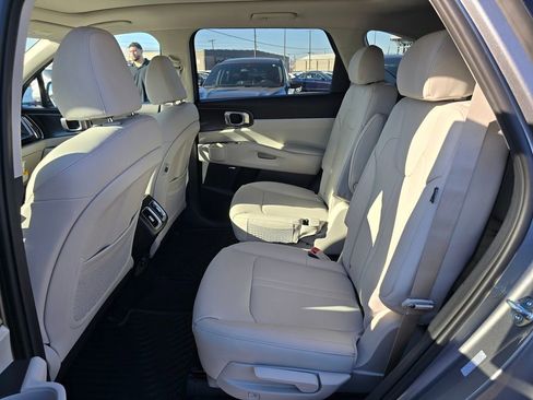 New 2026 Kia Sorento EX w/ EX Premium Package image 17