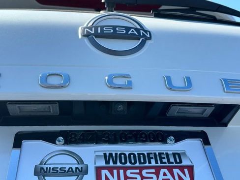 Certified 2023 Nissan Rogue SV w/ SV Premium B Package image 16