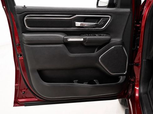 Used 2023 RAM 1500 Laramie AWD/4WD image 16