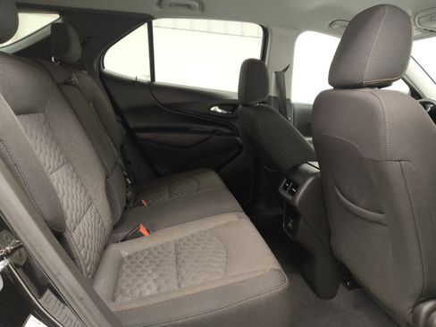 Used 2019 Chevrolet Equinox LT w/ Driver Convenience Package AWD/4WD image 19
