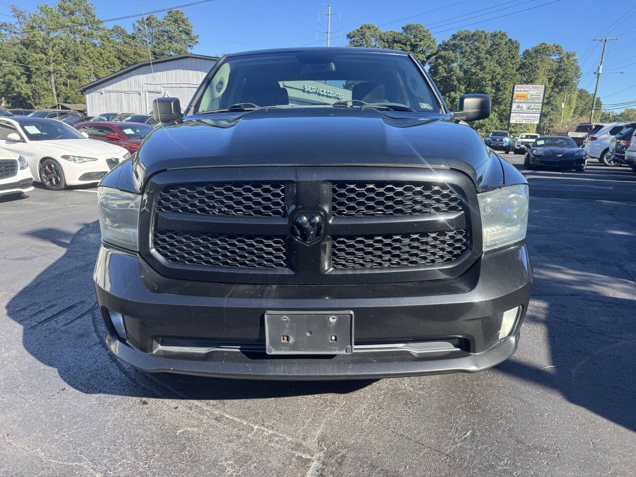 Used 2015 RAM 1500 Express AWD/4WD image 2