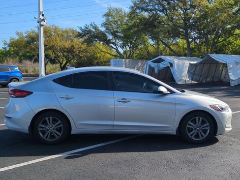 Used 2018 Hyundai Elantra SEL image 4