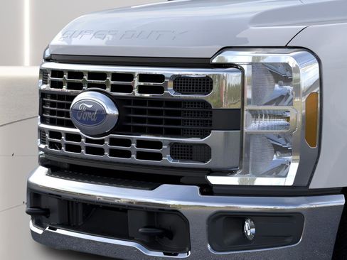 New 2026 Ford F350 XL w/ XL Chrome Package AWD/4WD image 19