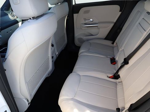 New 2026 Mercedes-Benz GLA 250 4MATIC image 21