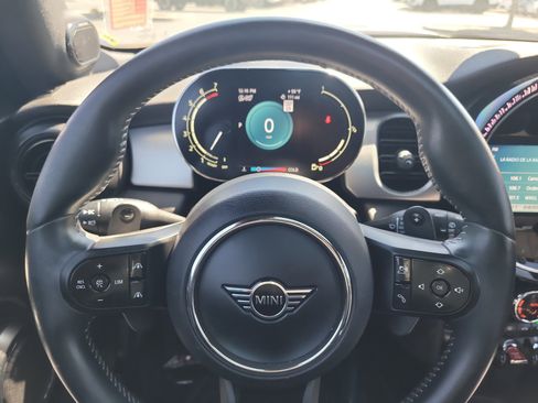 Used 2022 MINI Cooper S image 27