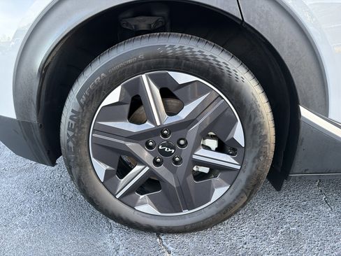 Used 2025 Kia EV6 Light image 17