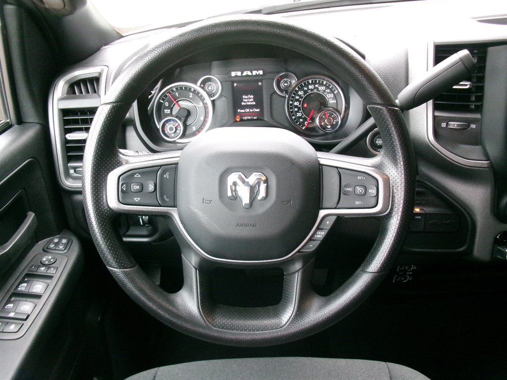 Used 2024 RAM 2500 Tradesman w/ Chrome Appearance Group AWD/4WD image 14