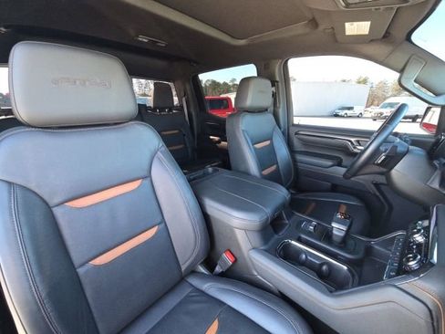 Used 2024 GMC Sierra 1500 AT4 w/ Technology Package image 20