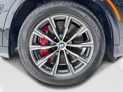 Used 2022 BMW X5 M50i image 56