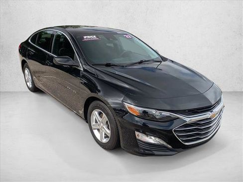Used 2023 Chevrolet Malibu LT FWD image 3