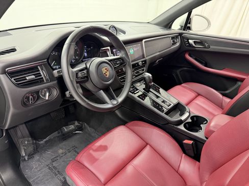 Certified 2023 Porsche Macan GTS AWD/4WD image 27
