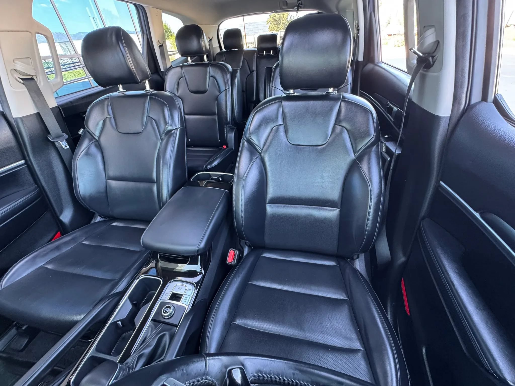 Used 2022 Kia Telluride S FWD image 23
