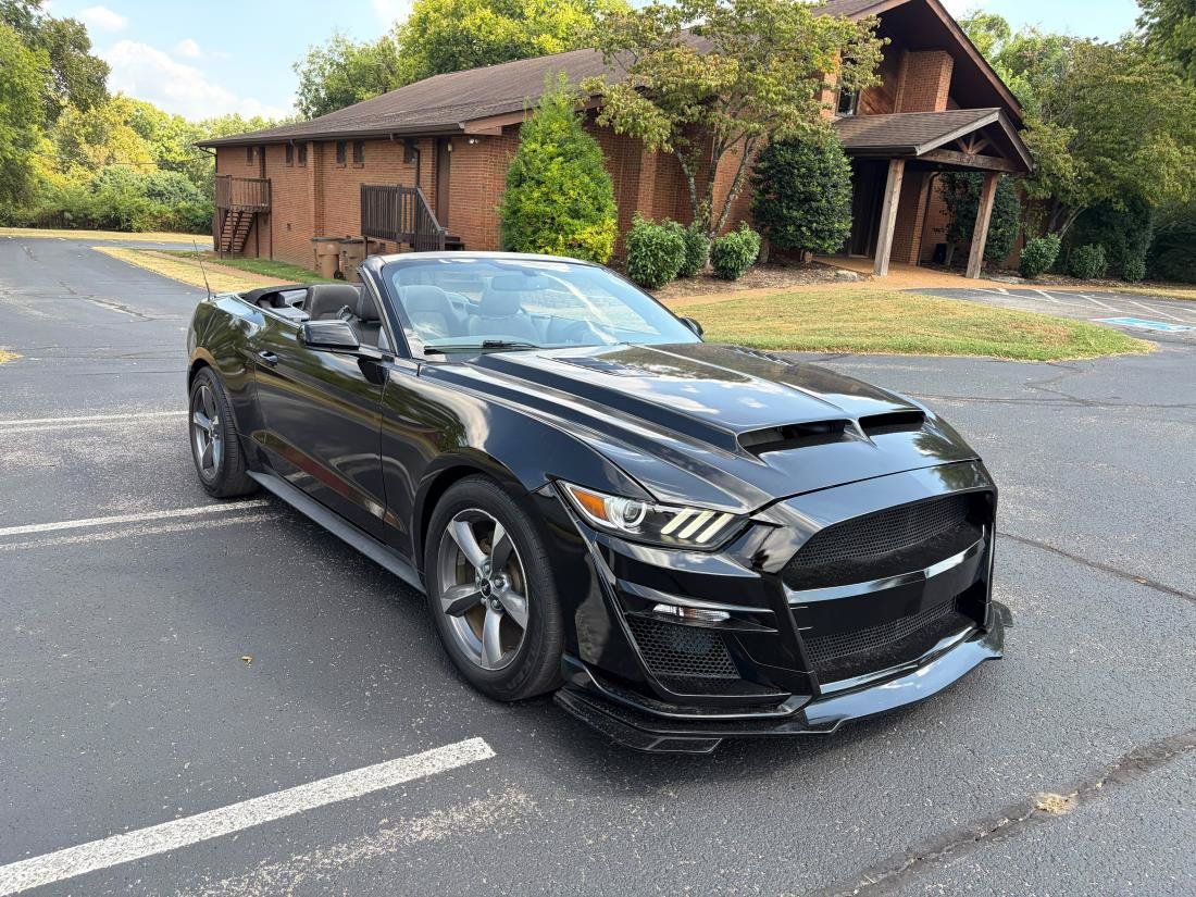 Used 2015 Ford Mustang Convertible w/ Equipment Group 051A RWD image 12