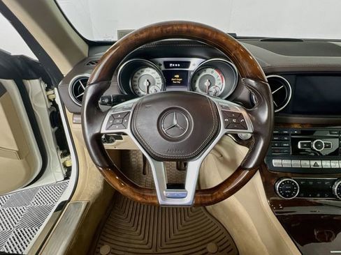 Used 2013 Mercedes-Benz SL 550 image 11