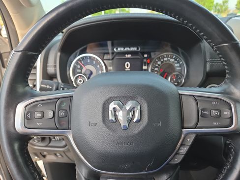 Used 2022 RAM 1500 Laramie AWD/4WD image 23