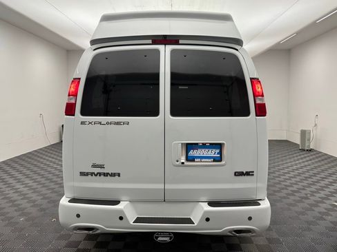 New 2025 GMC Savana 2500 Extended w/ Driver Convenience Package image 8