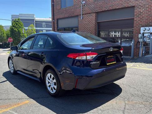 Used 2024 Toyota Corolla LE FWD image 9