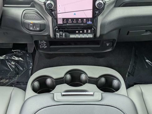 New 2026 RAM 3500 Tradesman AWD/4WD image 18