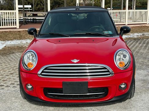 Used 2013 MINI Cooper Convertible image 2