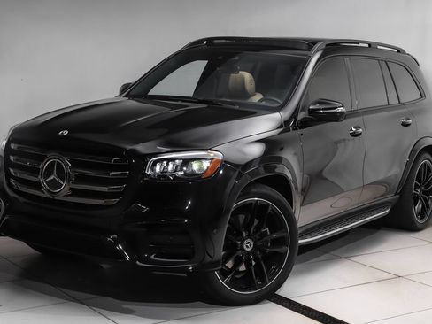 Used 2025 Mercedes-Benz GLS 450 4MATIC image 1