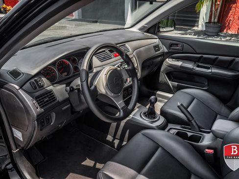 Used 2004 Mitsubishi Lancer Evolution AWD/4WD image 2