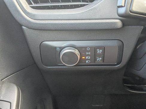 Used 2020 Ford Escape SE FWD image 16