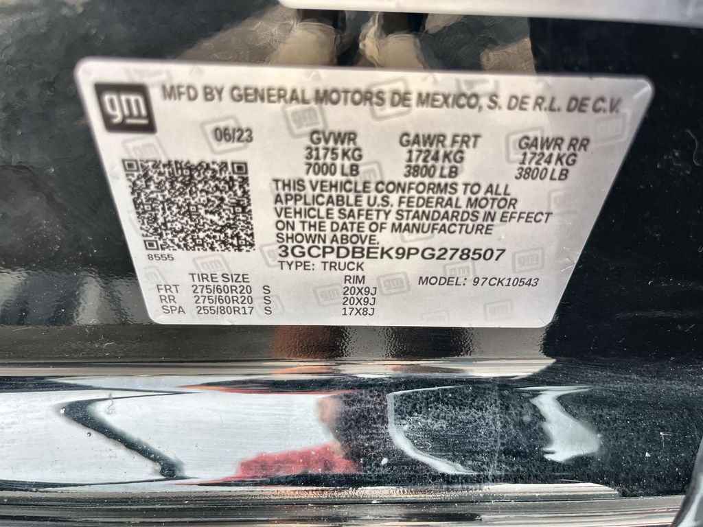 Used 2023 Chevrolet Silverado 1500 Custom AWD/4WD image 32