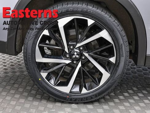 Used 2023 Mitsubishi Outlander SE AWD/4WD image 30