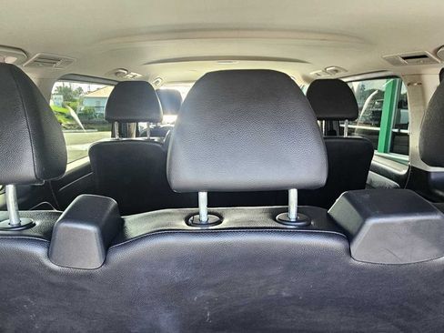 Used 2017 Mercedes-Benz Metris Passenger image 12