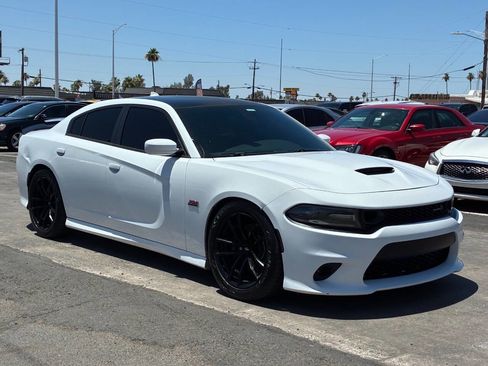 Used 2019 Dodge Charger Scat Pack w/ Driver Confidence Group RWD image 12