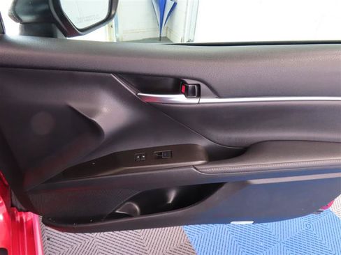 Used 2021 Toyota Camry XSE w/ Navigation Package FWD image 32