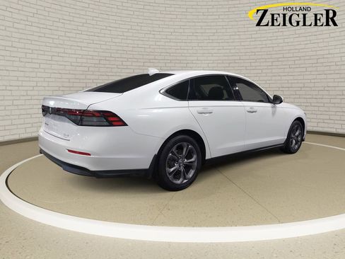 Used 2024 Honda Accord EX image 5