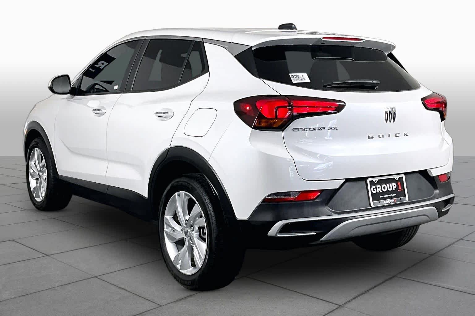 Used 2024 Buick Encore GX Preferred FWD image 11
