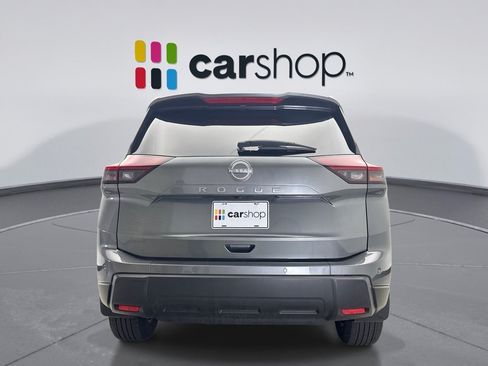 Used 2025 Nissan Rogue S FWD image 4