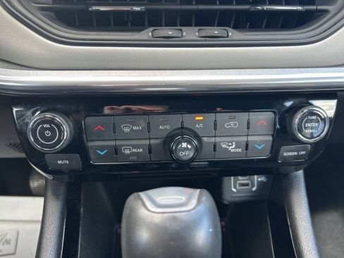 Used 2024 Jeep Compass Limited AWD/4WD image 39