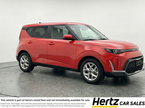 Used 2025 Kia Soul LX w/ LX Technology Package image 1