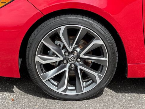 Used 2021 Toyota Corolla SE w/ SE Premium Package FWD image 28