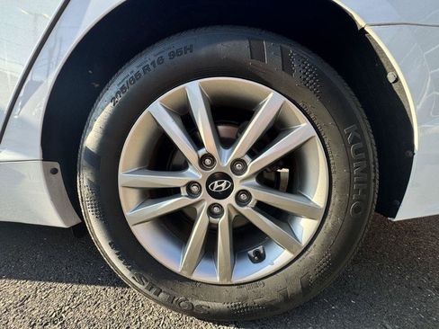Used 2017 Hyundai Sonata SE FWD image 10