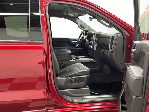 Used 2019 GMC Sierra 1500 SLT w/ SLT Premium Plus Package AWD/4WD image 19