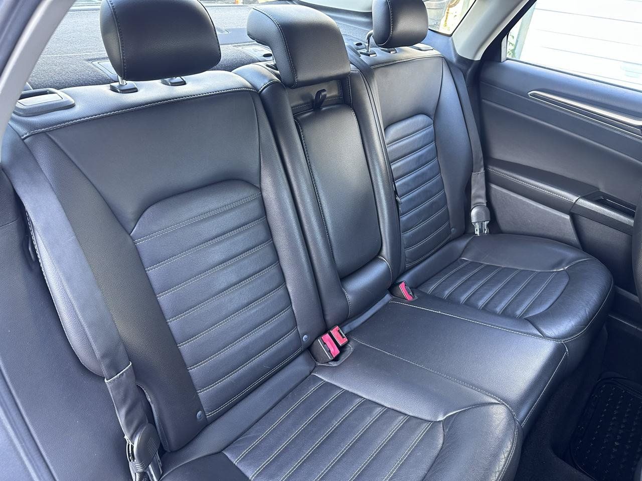 Used 2014 Ford Fusion SE w/ Equipment Group 502A FWD image 27