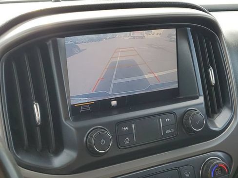 Used 2021 GMC Canyon AT4 w/ Driver Alert Package AWD/4WD image 17