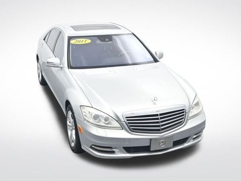 Used 2011 Mercedes-Benz S 550 4MATIC image 24