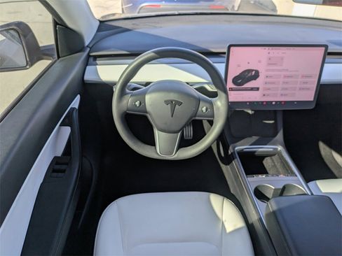 Used 2021 Tesla Model Y Performance image 17