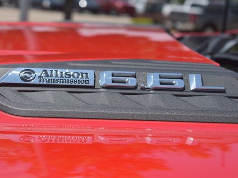 Used 2025 Chevrolet Silverado 2500 ZR2 w/ Technology Package AWD/4WD image 12