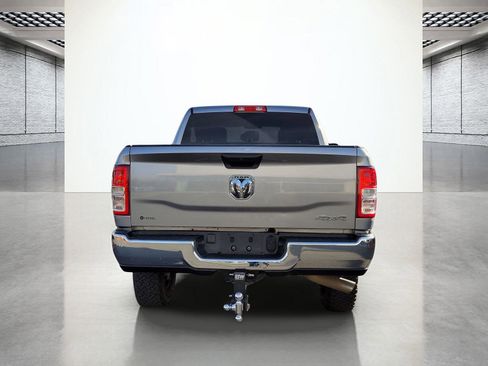 Used 2022 RAM 2500 Tradesman w/ Chrome Appearance Group image 8