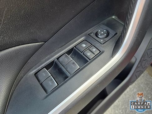 Used 2022 Toyota RAV4 XLE Premium AWD/4WD image 24