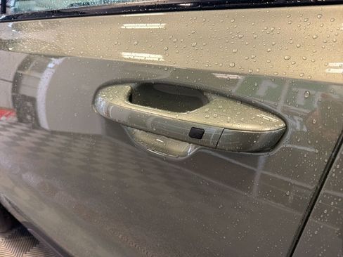 New 2026 Kia Sorento X-Line EX image 9